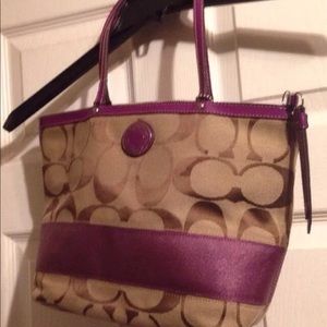 Coach hand bag
